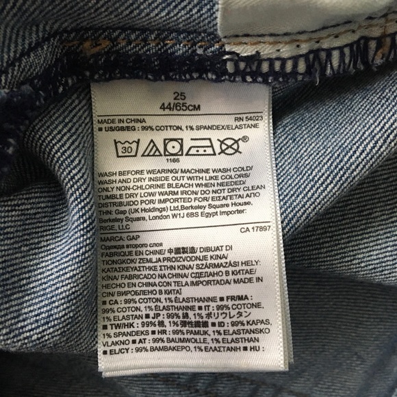 Gap 1969 Girlfriend Jeans - Picture 5 of 5